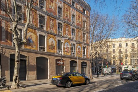 Apartamento de 3 dormitorios en venta en Barcelona, Cataluña, Spain № 6271 - foto 4