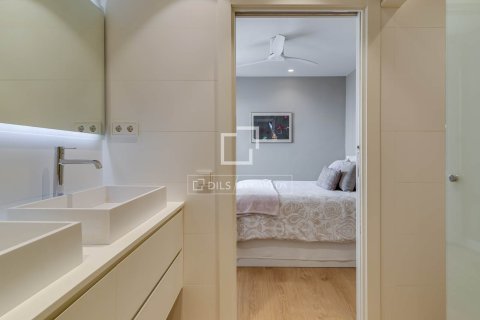 Apartamento de 5 dormitorios en venta en Barcelona, Cataluña, Spain № 6267 - foto 25