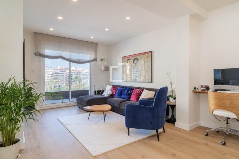 Apartamento de 5 dormitorios en venta en Barcelona, Cataluña, Spain № 6267 - foto 14