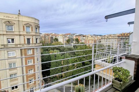 Apartamento de 5 dormitorios en venta en Barcelona, Cataluña, Spain № 6267