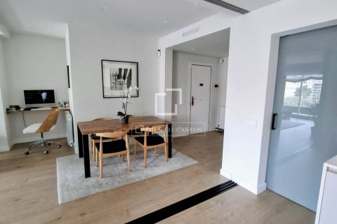 Apartamento de 5 dormitorios en venta en Barcelona, Cataluña, Spain № 6267 - foto 7