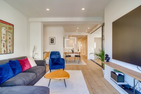 Apartamento de 5 dormitorios en venta en Barcelona, Cataluña, Spain № 6267 - foto 11