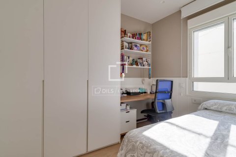 Apartamento de 5 dormitorios en venta en Barcelona, Cataluña, Spain № 6267 - foto 27