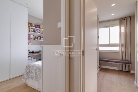 Apartamento de 5 dormitorios en venta en Barcelona, Cataluña, Spain № 6267 - foto 26