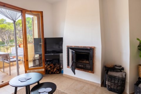 Casa adosada de 4 dormitorios en venta en Torroella de Montgrí, Gerona, Cataluña, Spain № 8930 - foto 7