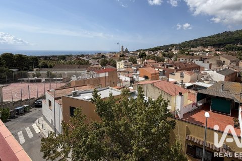 Casa adosada de 4 dormitorios en venta en Vilassar de Dalt, Barcelona, Cataluña, Spain № 8935 - foto 8