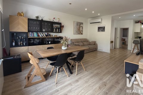Casa adosada de 4 dormitorios en venta en Vilassar de Dalt, Barcelona, Cataluña, Spain № 8935 - foto 3