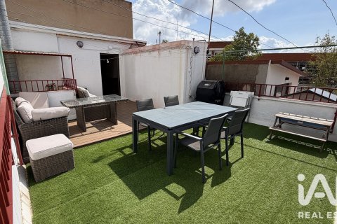 Casa adosada de 4 dormitorios en venta en Vilassar de Dalt, Barcelona, Cataluña, Spain № 8935 - foto 7