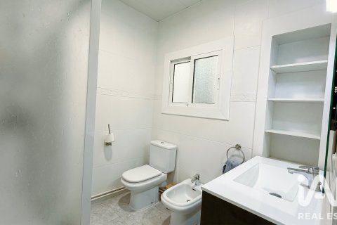 Casa adosada de 4 dormitorios en venta en Vilassar de Dalt, Barcelona, Cataluña, Spain № 8935 - foto 12