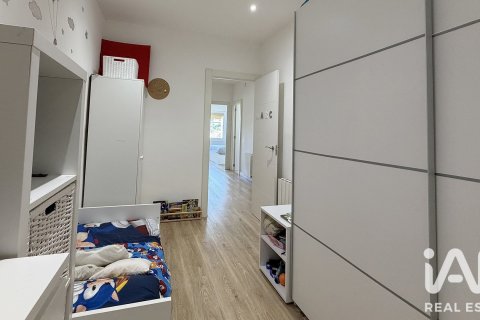 Casa adosada de 4 dormitorios en venta en Vilassar de Dalt, Barcelona, Cataluña, Spain № 8935 - foto 21