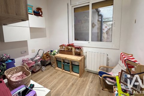 Casa adosada de 4 dormitorios en venta en Vilassar de Dalt, Barcelona, Cataluña, Spain № 8935 - foto 15
