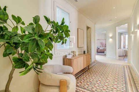 3 bedrooms penthouse for sale in Barcelona, Catalonia, Spain № 4141 - photo 2