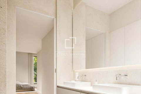 Apartamento de 4 dormitorios en venta en Sant Just Desvern, Barcelona, Cataluña, Spain № 4143 - foto 12