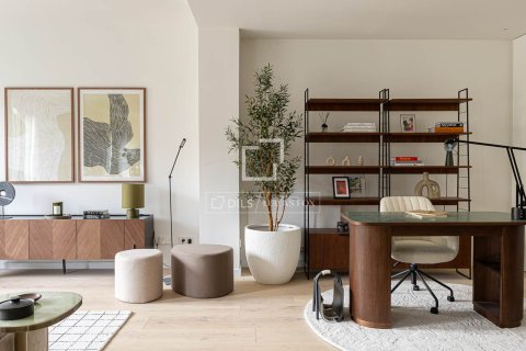Купить квартиру в Барселона, Испания с 2 спальни, 135м², № 4138 - фото 16