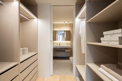 Купить квартиру в Барселона, Испания с 2 спальни, 135м², № 4138 - фото 29