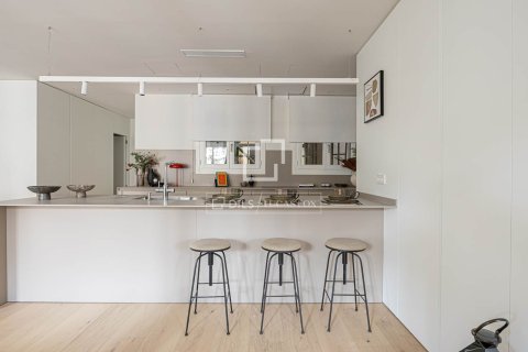 Купить квартиру в Барселона, Испания с 2 спальни, 135м², № 4138 - фото 17