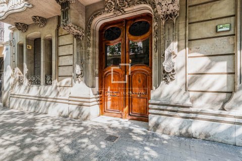 6 bedrooms apartment for sale in Barcelona, Catalonia, Spain № 8679 - photo 16