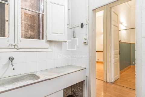 6 bedrooms apartment for sale in Barcelona, Catalonia, Spain № 8679 - photo 15