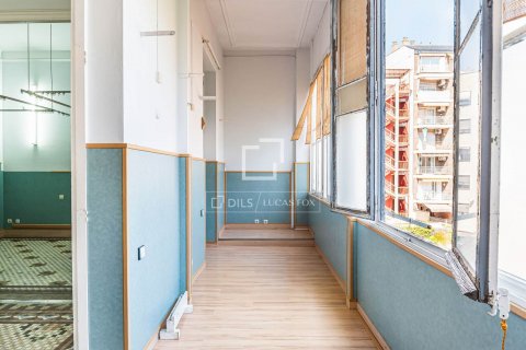 6 bedrooms apartment for sale in Barcelona, Catalonia, Spain № 8679 - photo 20