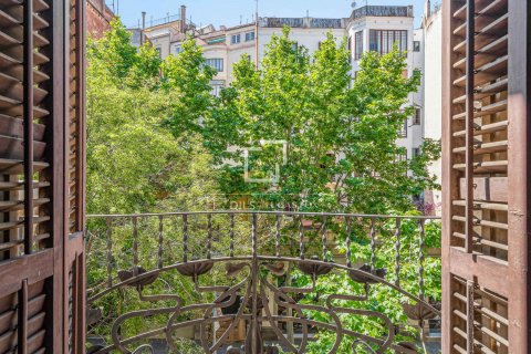 6 bedrooms apartment for sale in Barcelona, Catalonia, Spain № 8679 - photo 2