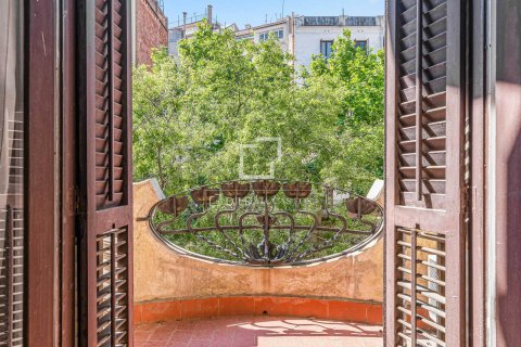 6 bedrooms apartment for sale in Barcelona, Catalonia, Spain № 8679 - photo 4