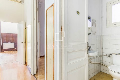 6 bedrooms apartment for sale in Barcelona, Catalonia, Spain № 8679 - photo 23