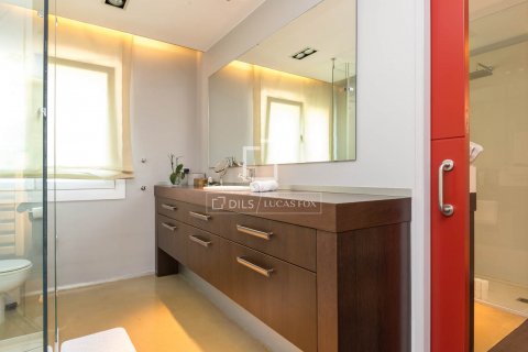  Castillos de 9 dormitorios en venta en Sant Just Desvern, Barcelona, Cataluña, Spain № 8681 - foto 22