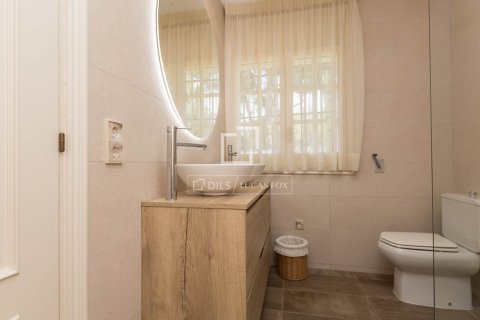  Castillos de 9 dormitorios en venta en Sant Just Desvern, Barcelona, Cataluña, Spain № 8681 - foto 30