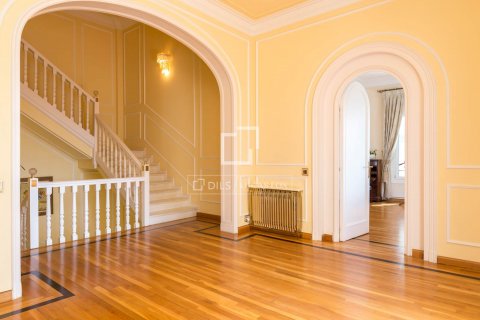  Castillos de 9 dormitorios en venta en Sant Just Desvern, Barcelona, Cataluña, Spain № 8681 - foto 18