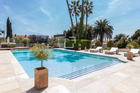  Castillos de 9 dormitorios en venta en Sant Just Desvern, Barcelona, Cataluña, Spain № 8681 - foto 6