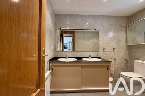 Ático de 4 dormitorios en venta en Sant Vicenc De Montalt, Barcelona, Cataluña, Spain № 4734 - foto 13