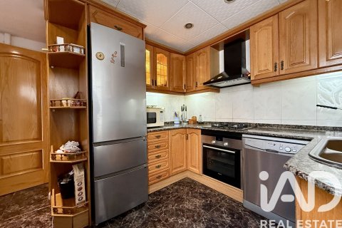 Ático de 4 dormitorios en venta en Sant Vicenc De Montalt, Barcelona, Cataluña, Spain № 4734 - foto 24