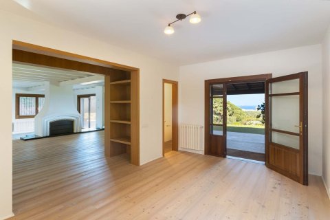 Купить дом в Кабрера-де-Мар, Испания с 7 комнат, 698м², № 7629 - фото 15