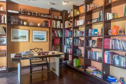 Сasa de 6 dormitorios en venta en Sant Andreu de Llavaneres, Barcelona, Cataluña, Spain № 7631 - foto 16
