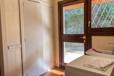 Сasa de 6 dormitorios en venta en Sant Andreu de Llavaneres, Barcelona, Cataluña, Spain № 7631 - foto 27