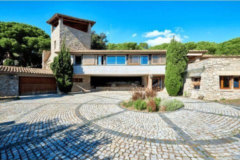 Сasa de 6 dormitorios en venta en Barcelona, Cataluña, Spain № 7633 - foto 3