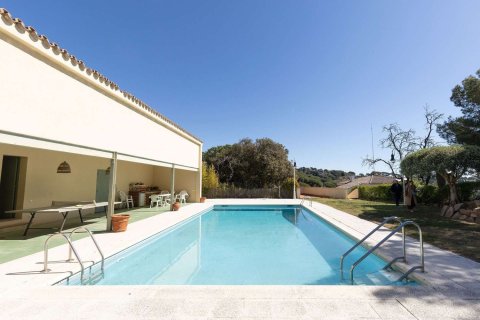 Сasa de 10 dormitorios en venta en Barcelona, Cataluña, Spain № 7630