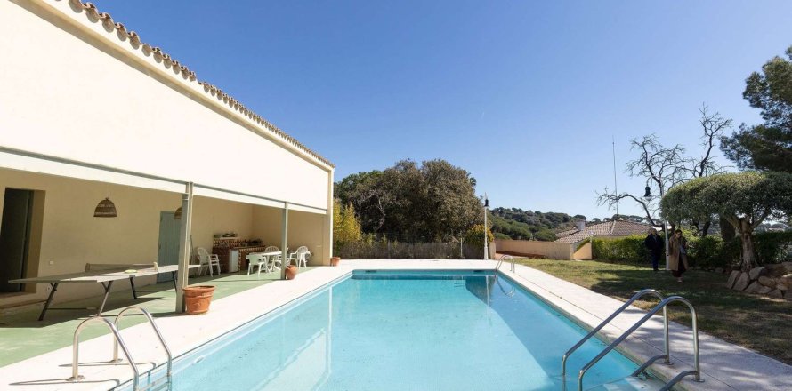 10 bedrooms house for sale in Barcelona, Catalonia, Spain № 7630