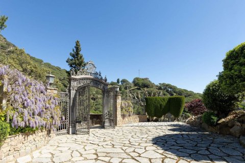 10 bedrooms house for sale in Barcelona, Catalonia, Spain № 7630 - photo 7