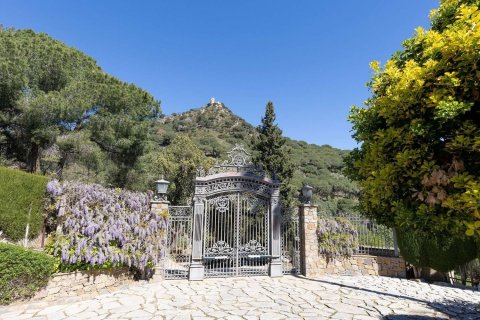 10 bedrooms house for sale in Barcelona, Catalonia, Spain № 7630 - photo 5