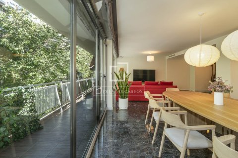 Apartamento de 4 dormitorios en venta en Barcelona, Cataluña, Spain № 4093 - foto 11