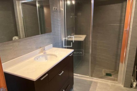 Apartamento de 3 dormitorios en venta en Barcelona, Cataluña, Spain № 4095 - foto 17