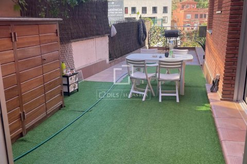 Apartamento de 3 dormitorios en venta en Barcelona, Cataluña, Spain № 4095 - foto 5