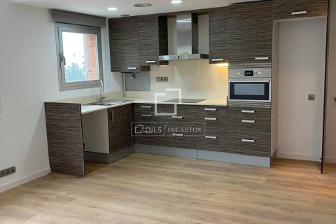 Apartamento de 3 dormitorios en venta en Barcelona, Cataluña, Spain № 4095 - foto 10