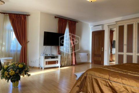 Villa de 6 dormitorios en alquiler en Castelldefels, Barcelona, Cataluña, Spain № 1099 - foto 16