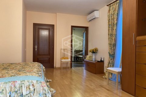 Villa de 6 dormitorios en alquiler en Castelldefels, Barcelona, Cataluña, Spain № 1099 - foto 30