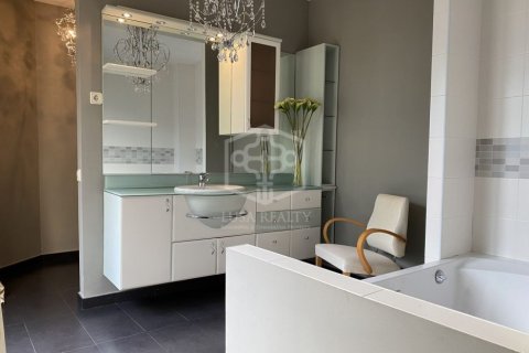 Villa de 6 dormitorios en alquiler en Castelldefels, Barcelona, Cataluña, Spain № 1099 - foto 22