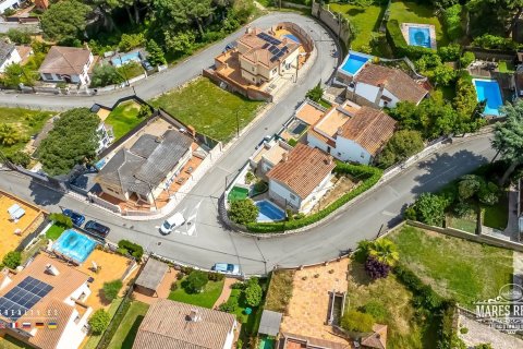 4 bedrooms villa for sale in Lloret de Mar, Girona, Catalonia, Spain № 1100 - photo 3