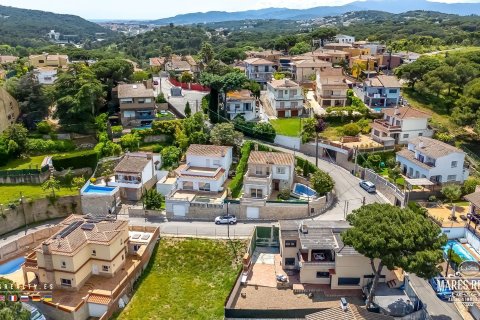 4 bedrooms villa for sale in Lloret de Mar, Girona, Catalonia, Spain № 1100 - photo 2