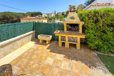 4 bedrooms villa for sale in Lloret de Mar, Girona, Catalonia, Spain № 1100 - photo 12